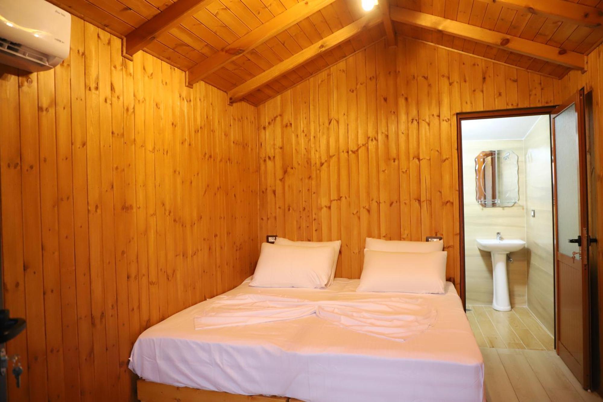 Bujtina Musta Guest House Berat Luaran gambar