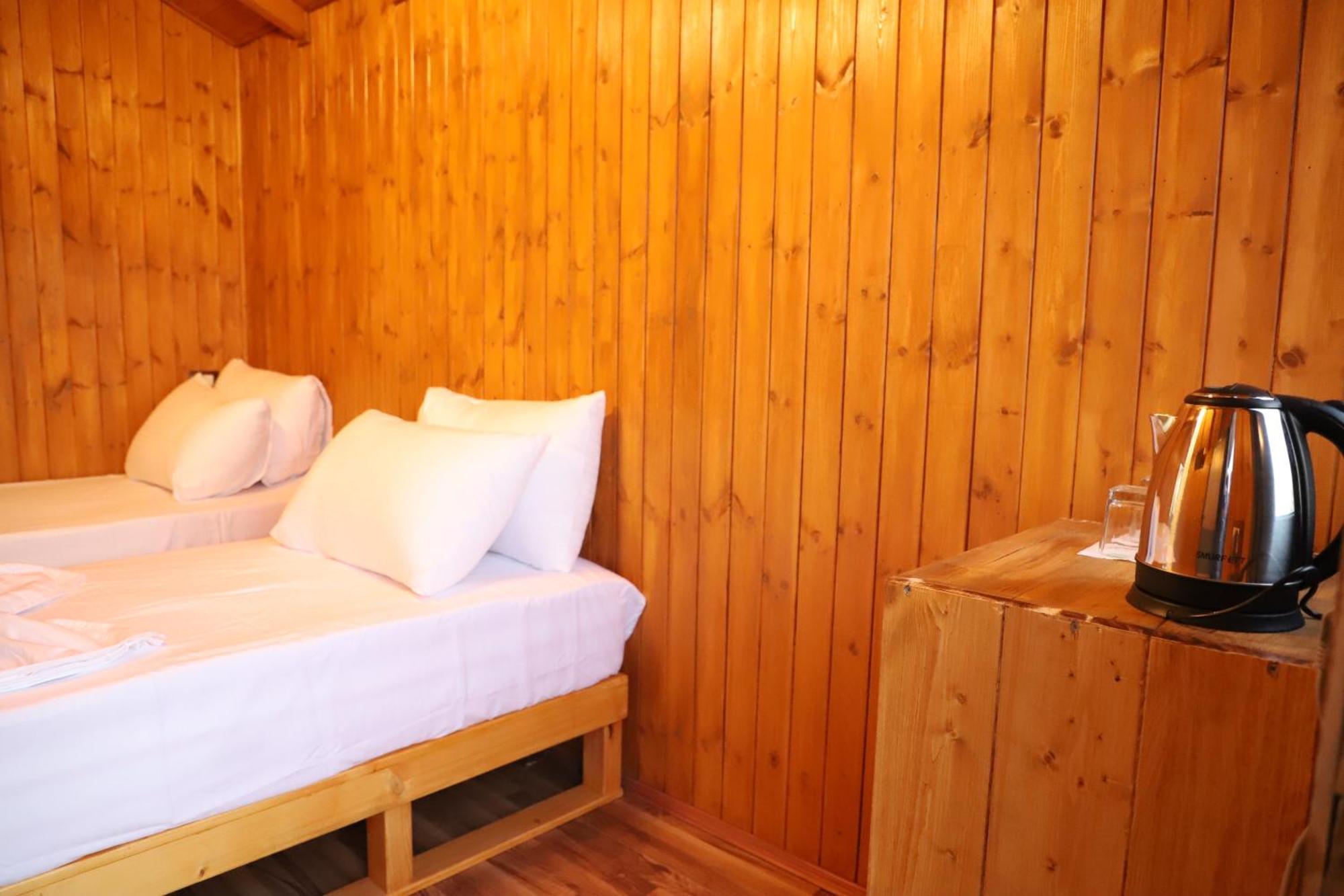 Bujtina Musta Guest House Berat Luaran gambar