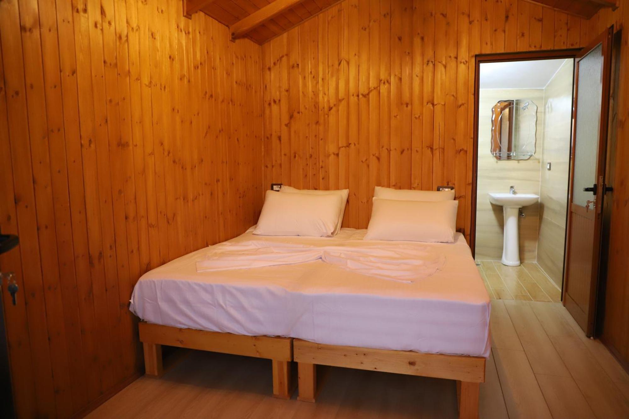 Bujtina Musta Guest House Berat Luaran gambar