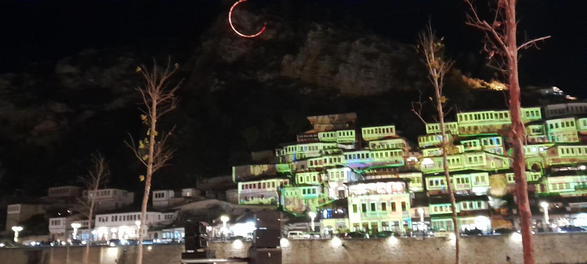Bujtina Musta Guest House Berat Luaran gambar
